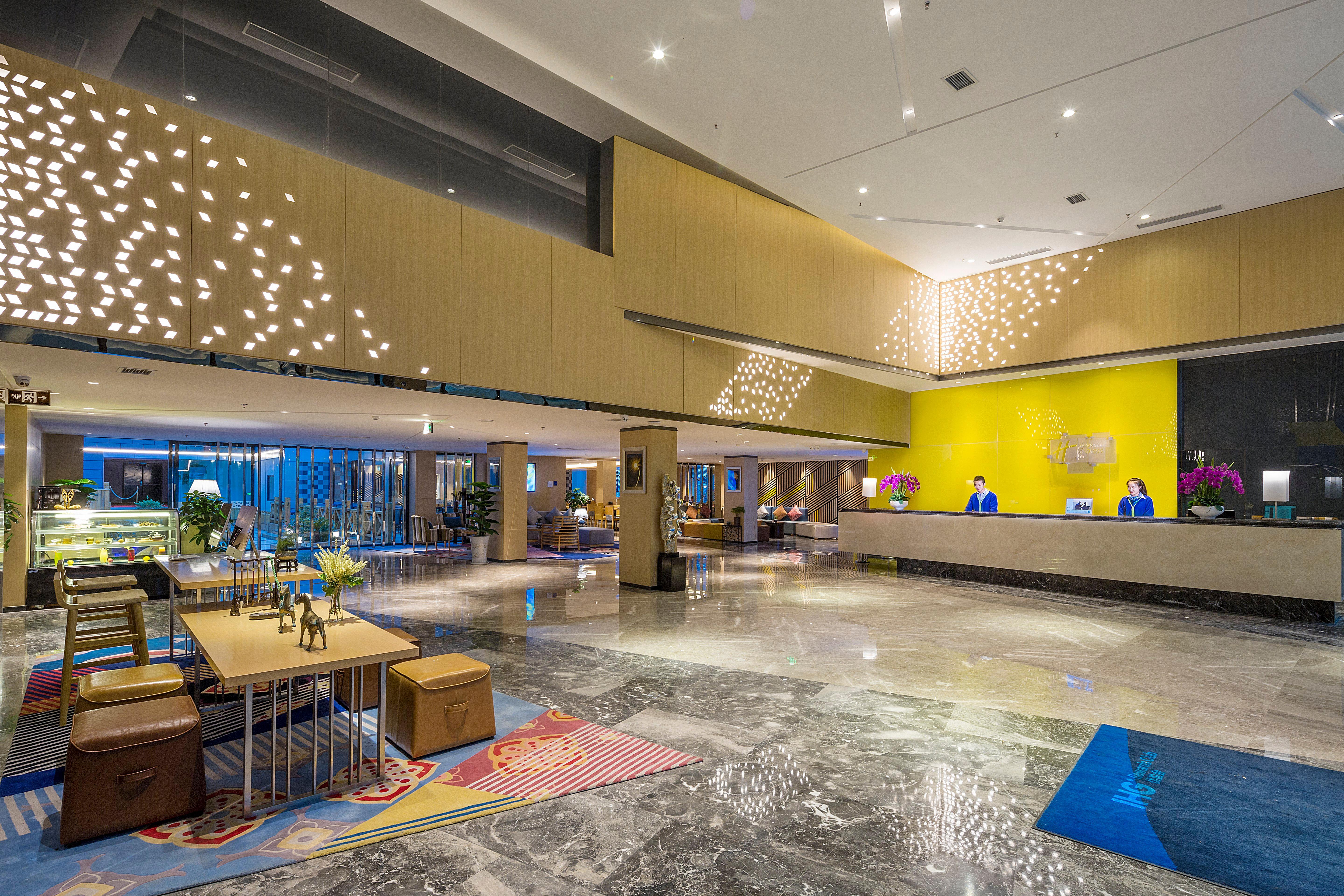 Holiday Inn Express Daocheng Yading, An Ihg Hotel Exteriör bild